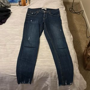 Super comfy Zara jeans purchased in Barcelona! Size 27 waist